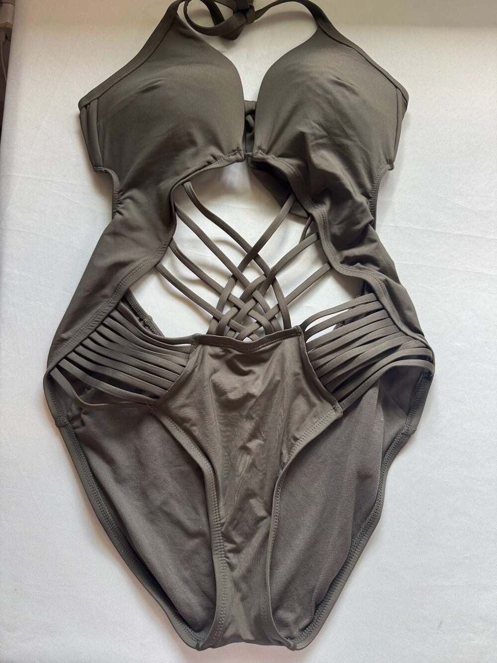 Women’s Medium Olive Cutout Strappy One Piece Swimsuit Monokini Resort Y2K
